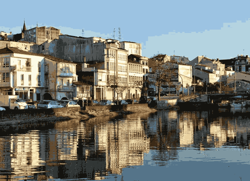 betanzos ría y casas pueblo bonito coruña